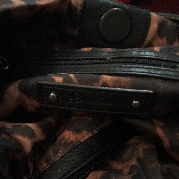 Purse 🦋 - Picture 2 of 2